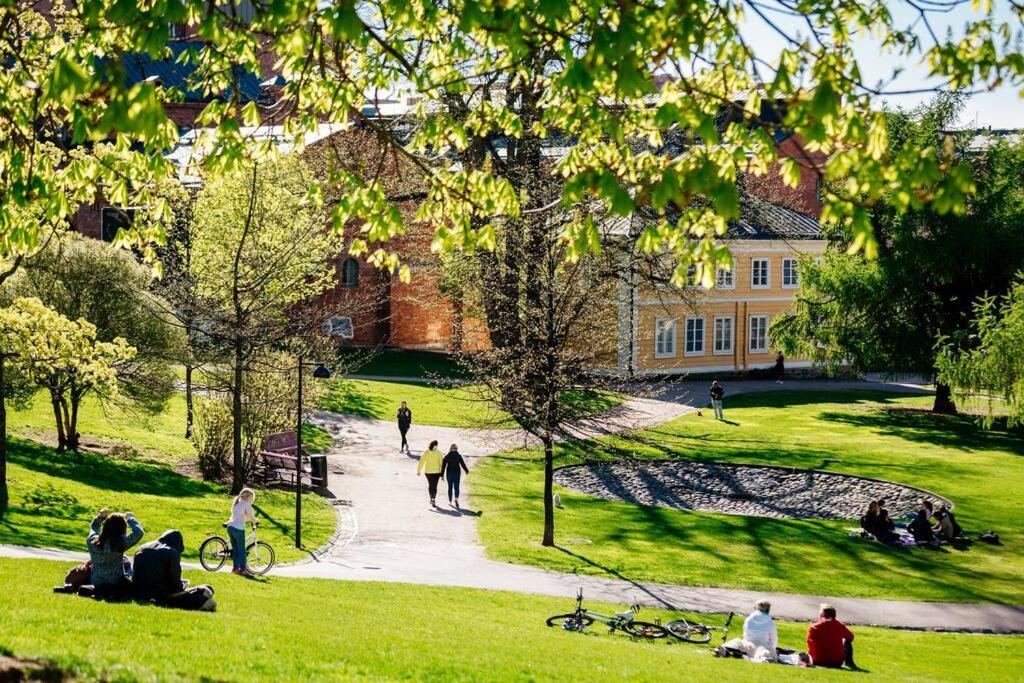 Downtown Light-Filled Retreat Daire Helsinki Dış mekan fotoğraf